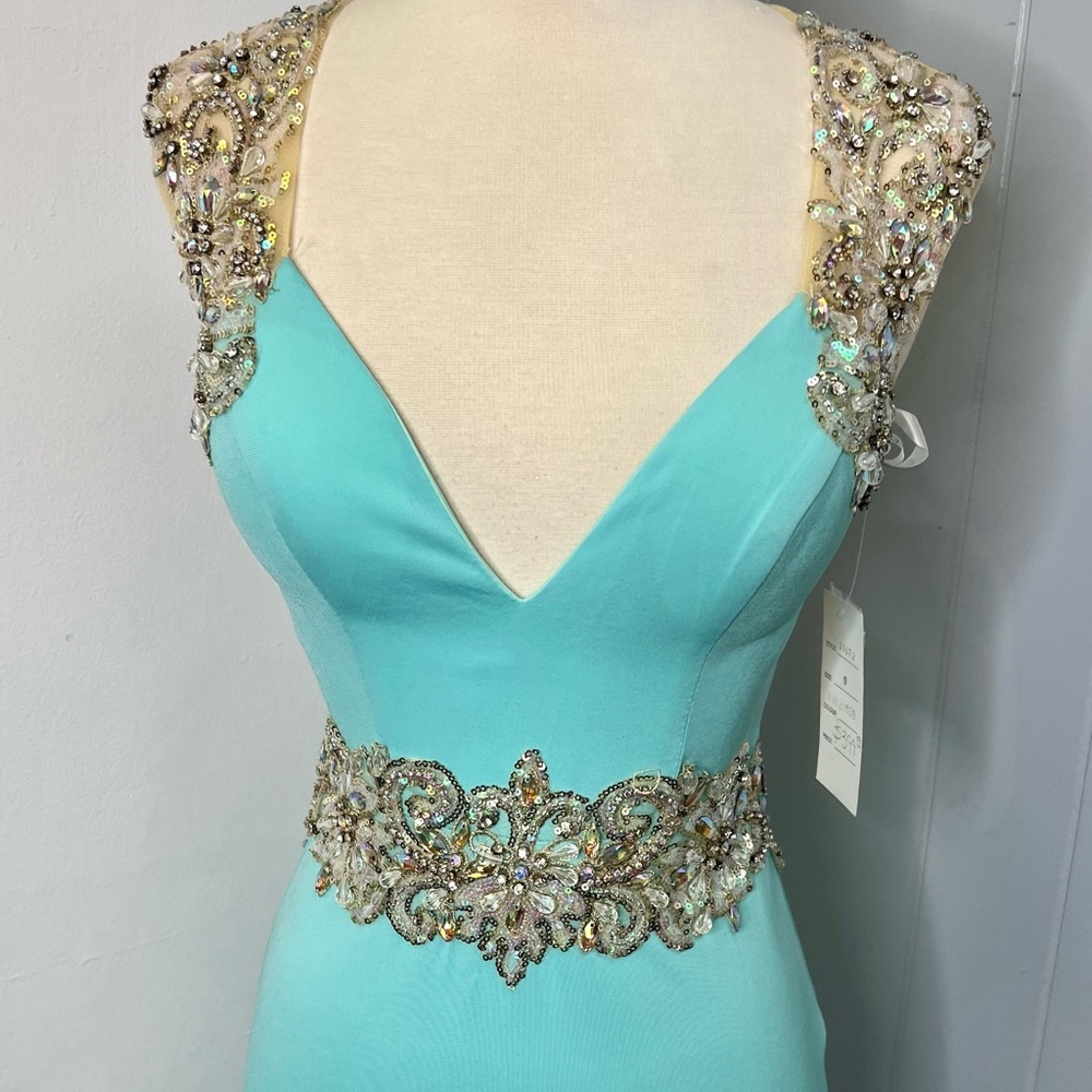 Prom dress - Picture 4 of 6